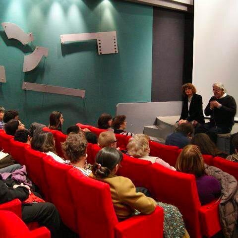 La Clef est un cinéma classé Art & Essai depuis sa réouverture en 2010, et également membre du réseau Europa Cinéma.
2 salles de 120 et 60 places