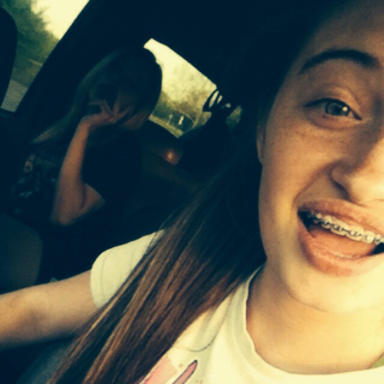 •Singleee. •Wrestling though.
•My mainss CC NS AA DC AM MM MF MB
•Class of 2018
•Crushinggg