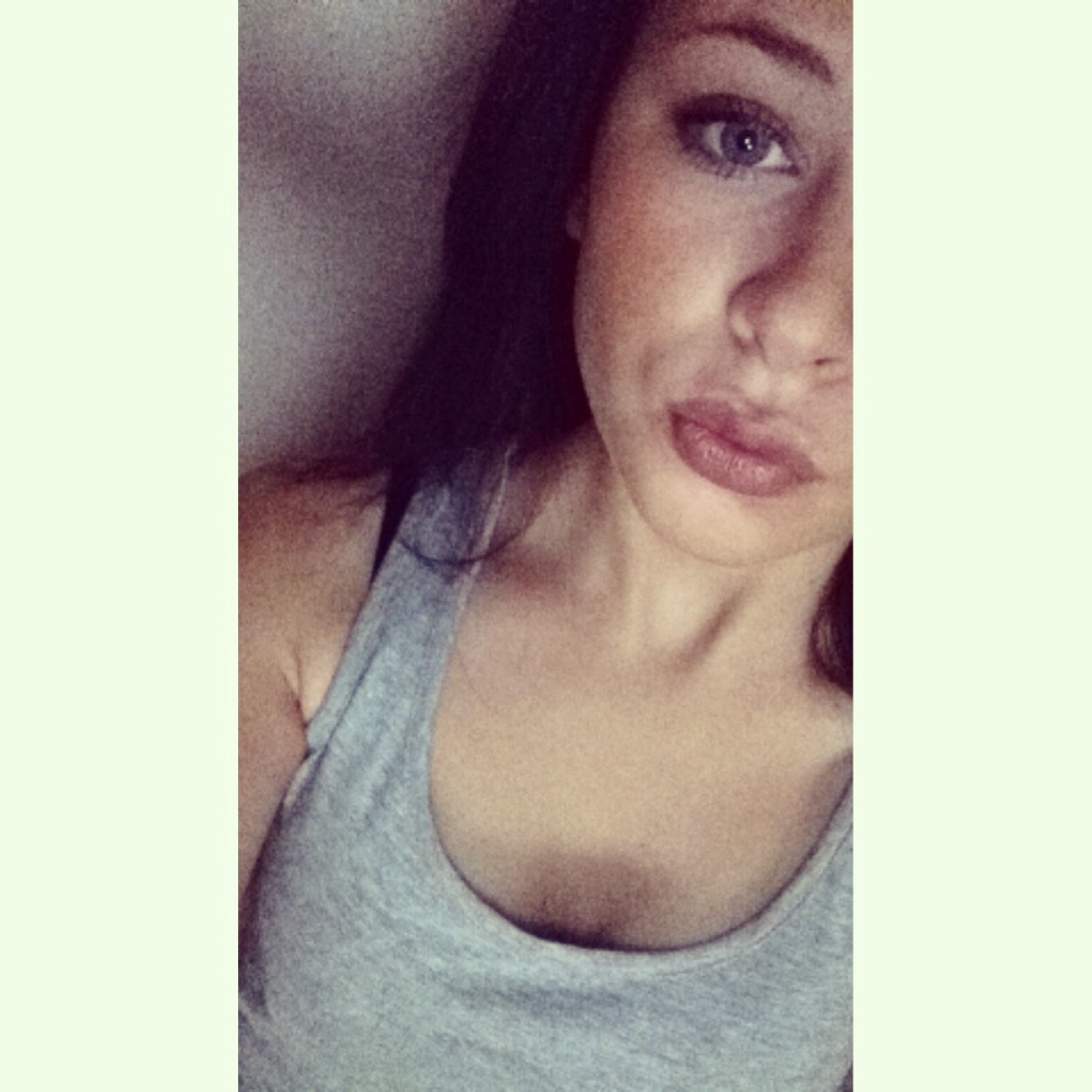 Instagram: bethtaylorxxxx