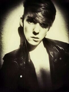 ericjacob124's profile picture. :-) go hard or go home O:-) Ist meine Devise