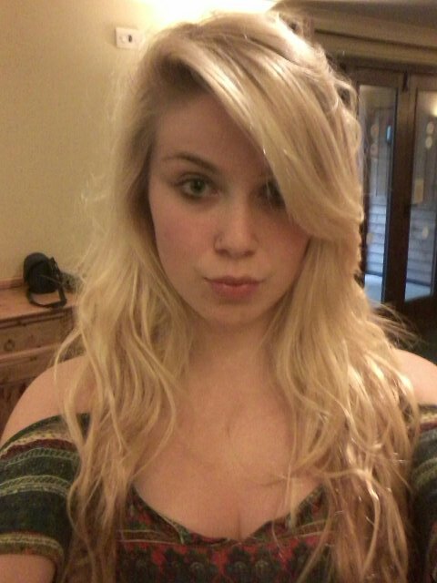 SegarX's profile picture. fuck diamonds shoes are my best friends #seegzquotes                          instagram~seegzz