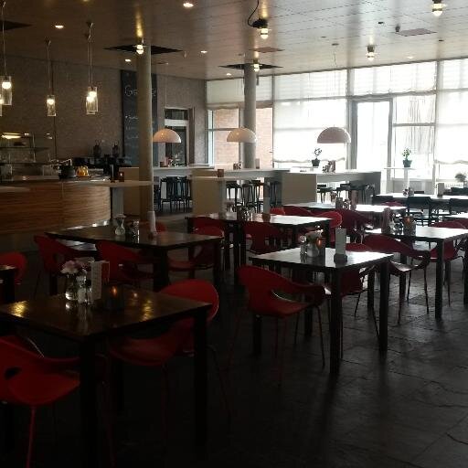 Grand Cafe - De plek om te genieten van een drankje of een lekkere lunch.