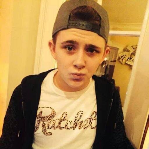 emma bason 21 years old I love nicholas mcdonald ,sam callahan, christopher maloney, george sampson,justin bieber and one direction to bits xxxxx