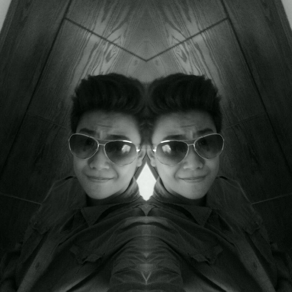 PrincePhilz07's profile picture. Name: Philip Socrates III |
Age : 13 |
School : Tanza National Trade School |
Home : Camella Woodhills San Pedro Laguna | Nickname: Prince Daniel | SIngle |