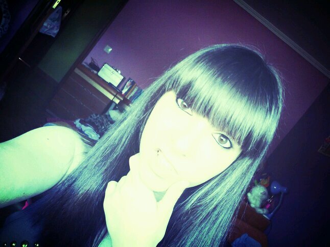 Albadelera's profile picture. La mejor forma para asincerarme canto y fumo el llanto se va con el humo.