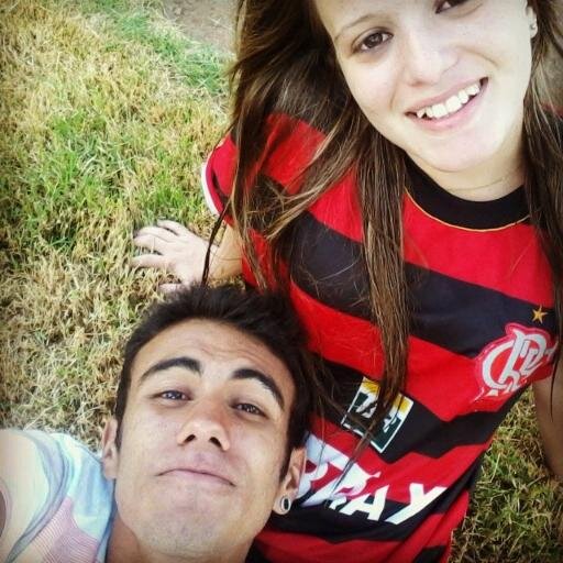 ser feliz fica muito natural .