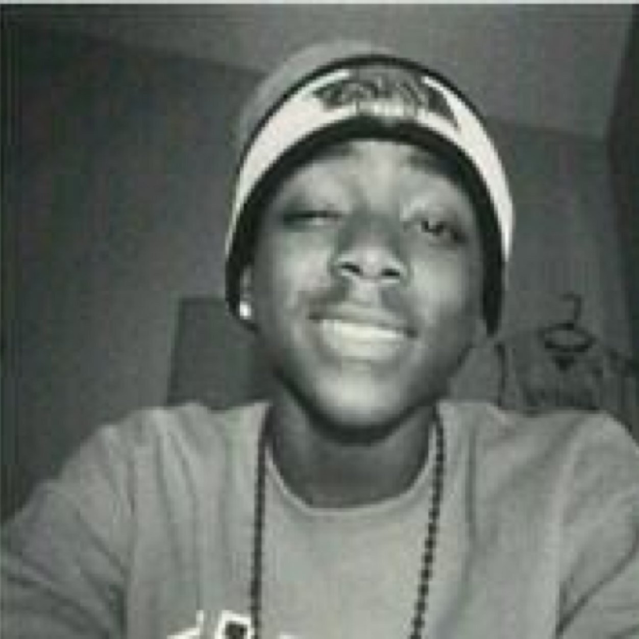 A real nigga that all about money
No fake niggazzz allowed