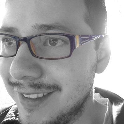 Diseñador de empresas, gestor de diseño y creador de marcas creativas e innovadoras.