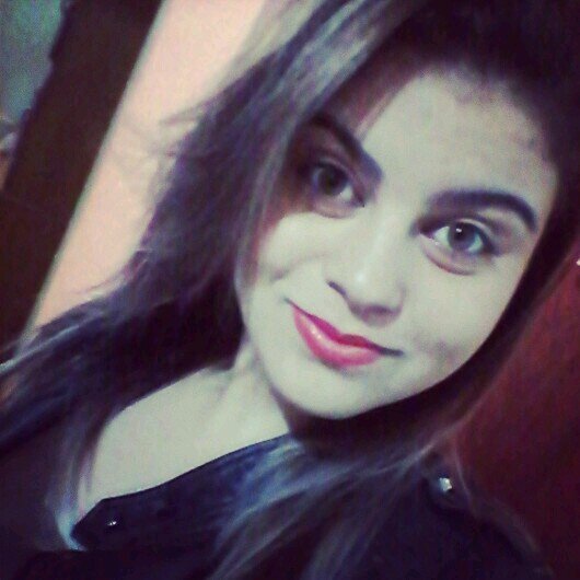 - Porque sempre vão ter vários pra tentar te humilhar. Não abaixe a cabeça, levanta esse olhar. (8'
ConeCrewDiretoria.