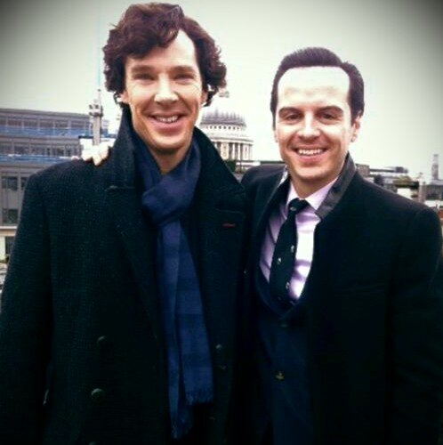Free follow from @SlGYN bc hail you all! xx