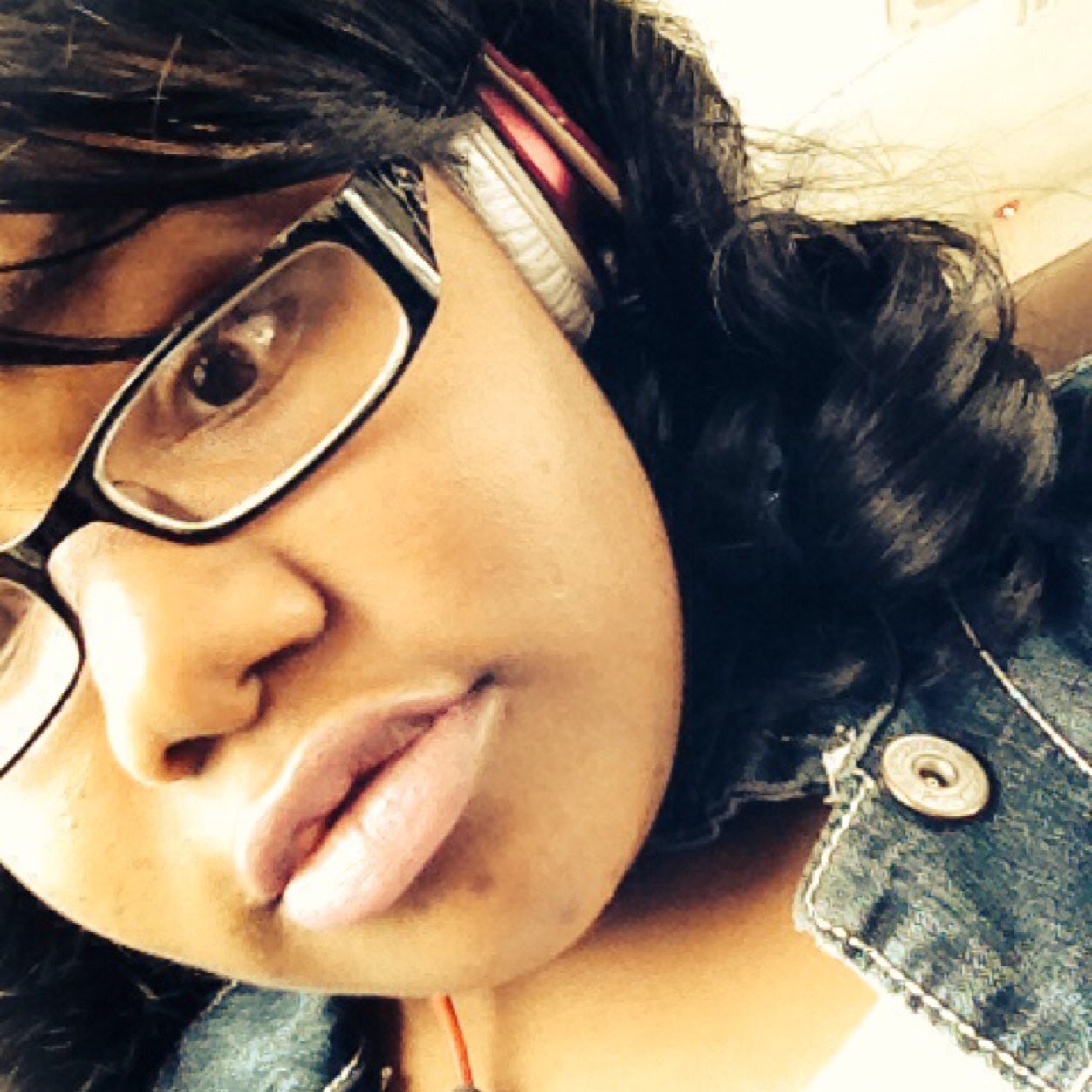 instagram:carebear_lovesyou;and follow my other twitter account(cinka_cydni) oovoo:taurusbee