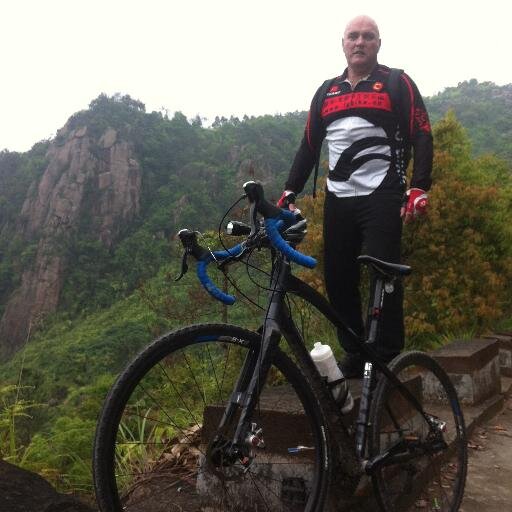 Husband, Dad, traveler, chef, digital transformation consultant.
