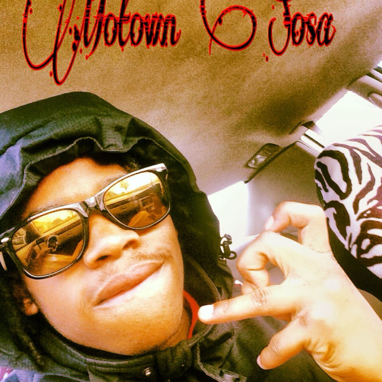 MOTOWN SOSA stay fresh ass bitch every where i go I always have dat cash 4ever be #TTG Only fw real niggas and no fake ass niggas around me AHH YUP