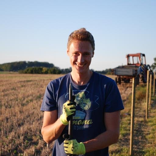 CEO & janitor at http://t.co/edC1QAbVKv Open source developer and enthusiast. MSc. in IT.