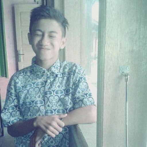Hy friendd ,, Follow mee \^_^/
org nya baik lo , dan ganteng jugaa wkakawkawkakwa