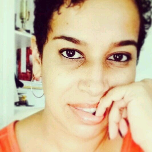 Dee1976Dee's profile picture. 