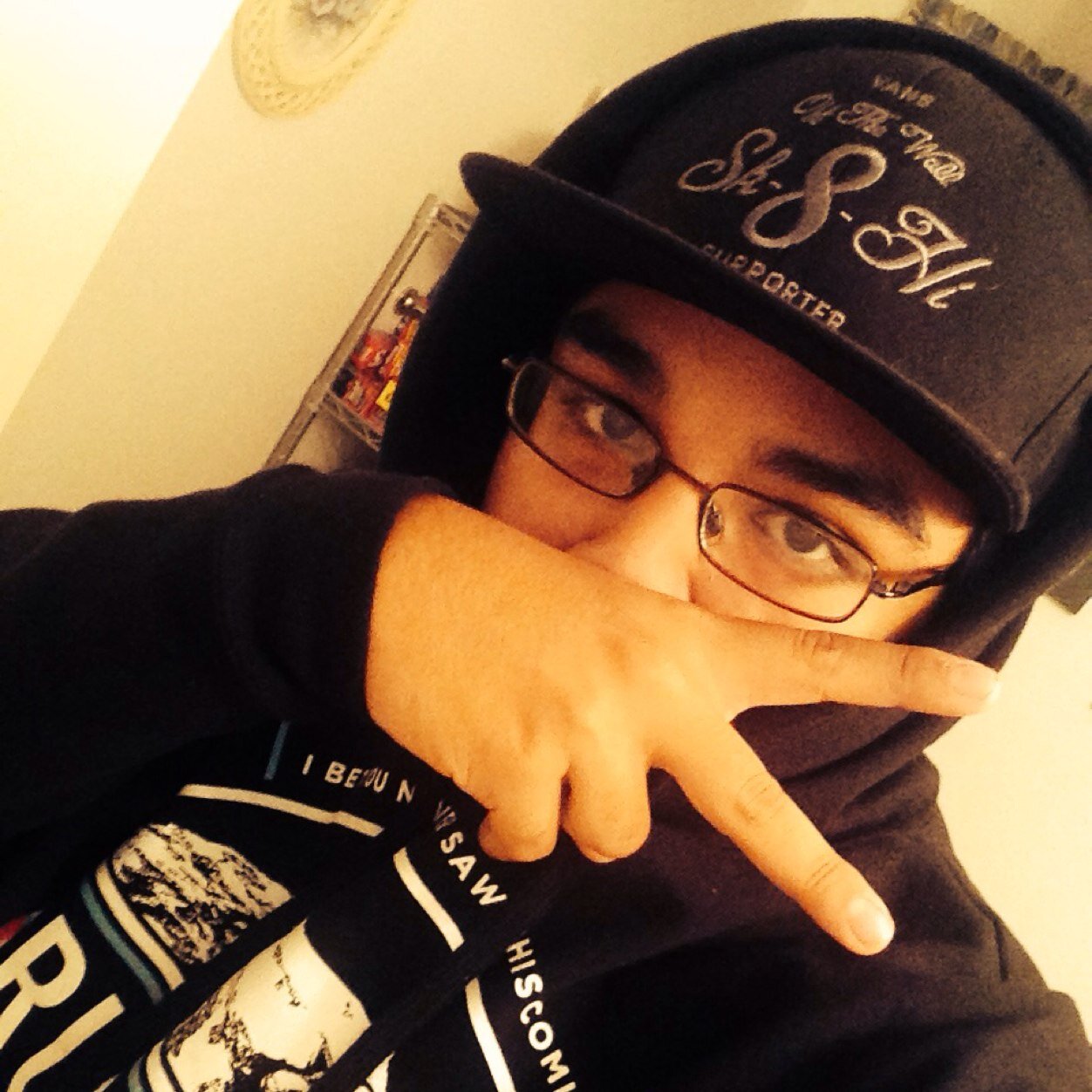 TylerEberhardt's profile picture. 18 year old that likes hockey.