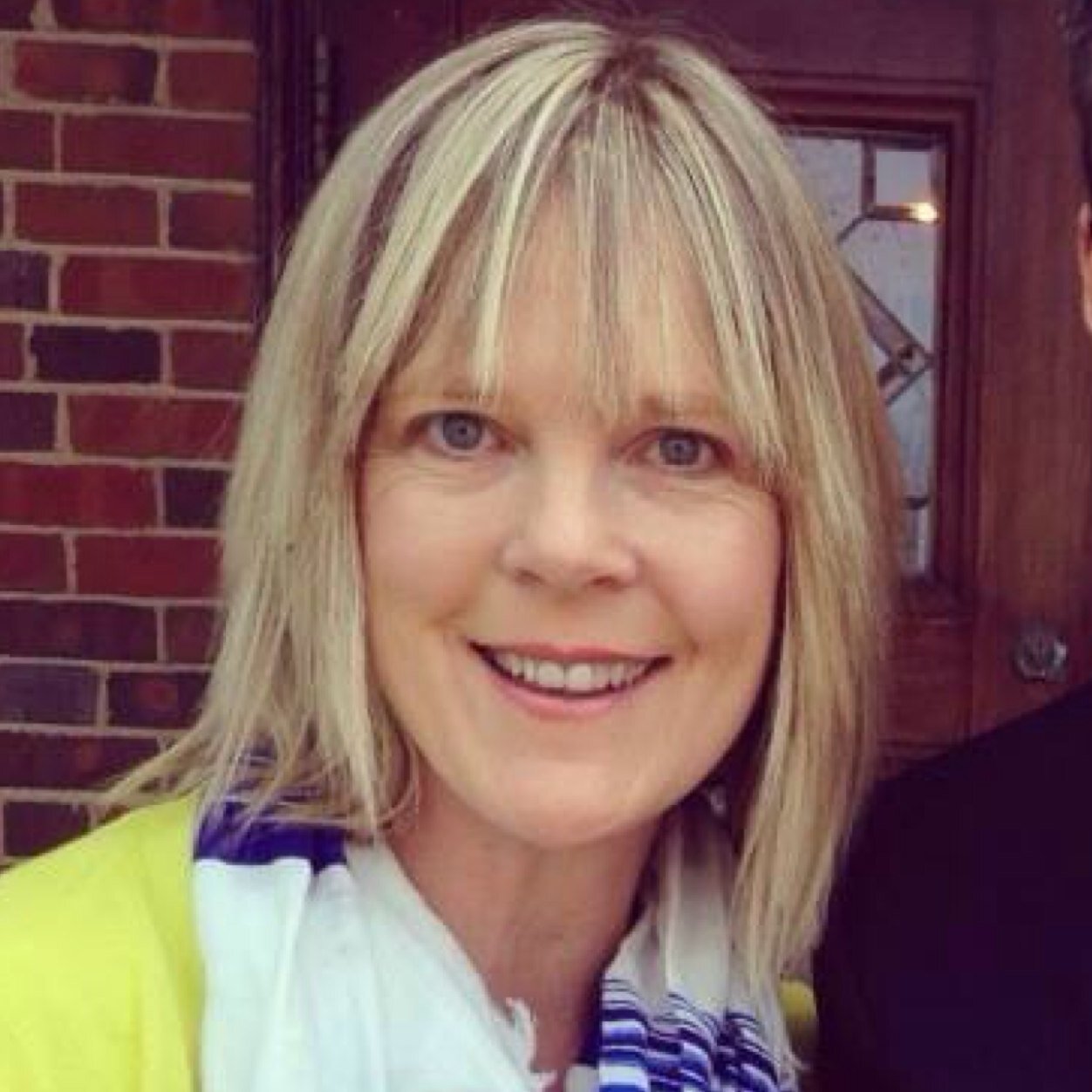 mom to Tyner & Elle / wife to the love of my life / dating coach / relationship coach / executive coach / helping people date, love and work well with others