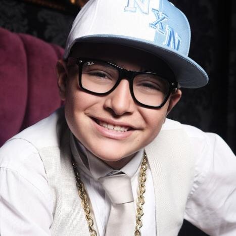 eu sou fa do mc gui,EU SOU MODELO  EU PSSO MEU WHATS PRA QUEM QUISER