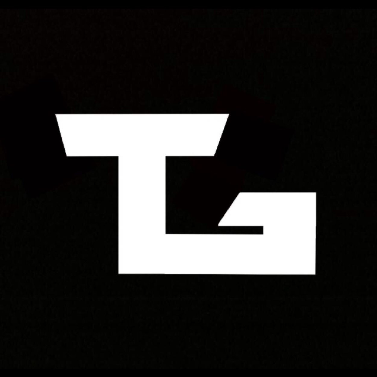 TuS_Gaming's profile picture. Official Twitter for TuS Gaming! Add the Leader/Founder of TuS! Gt: TuS HiddeN. Looking for people to sponsor us,
Message me if you will.