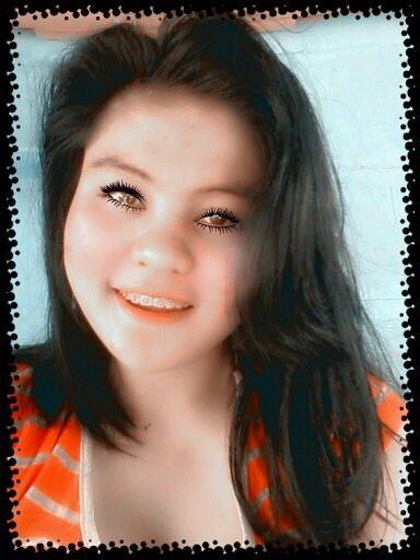 ingin bisa membahagiakan orang tua,,
karna dibalik itu semua orang tua slalu membahagiakan kita

love you mom