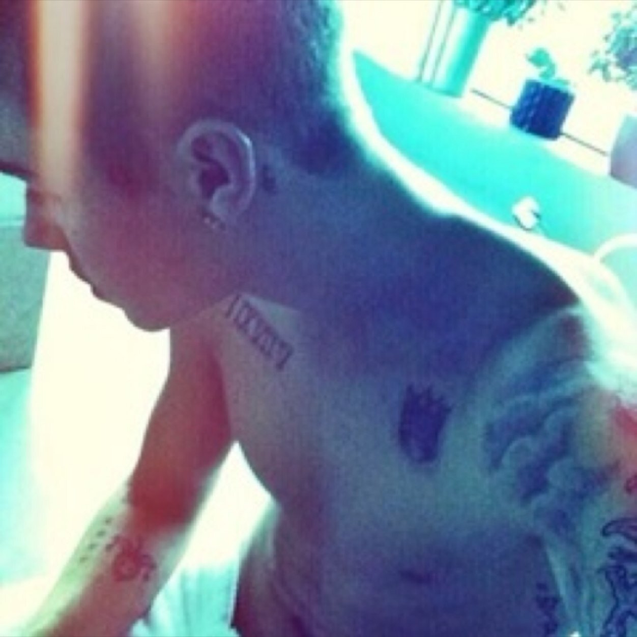 ♡ tinha que ser fã do menino gostoso com tanquinho ♡ 02/11/13