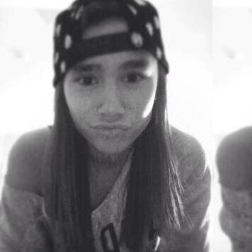 J'ai envie d'écrire tu me manque sur une pierre et te la jeter à la gueule! Comme sa tu saura à quel point sa fait mal ! ♥
#I'm a Directionner ♥