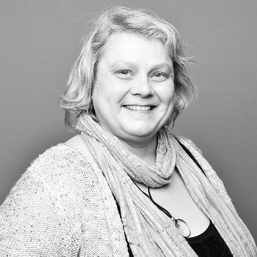 ESSEC - marketing, web, social media. #éthique. Connector, fondatrice NetworkingWomenLille