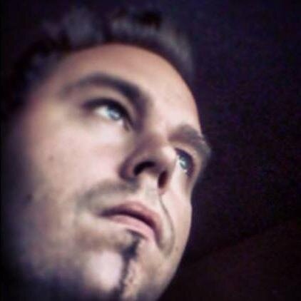 Intégration Web / Design Web / SEO / Réseaux sociaux. 15 ans d'expérience sur plus de 100 sites web.