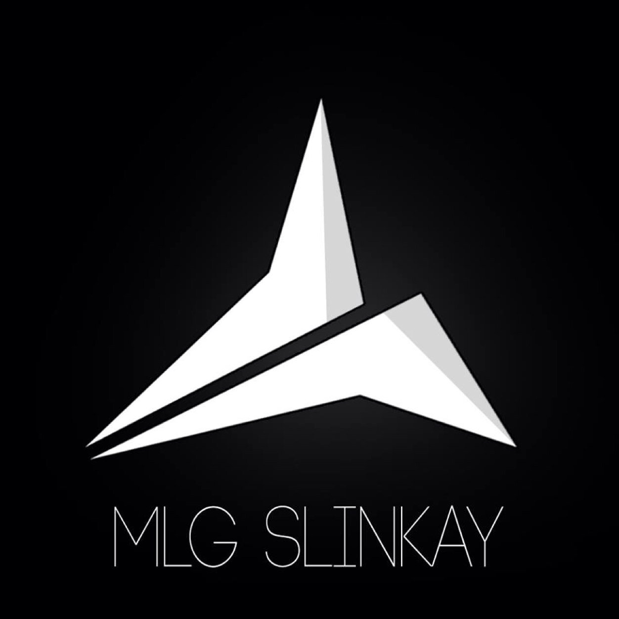 Runescape Live streamer , call me Slinky :) twitch/Mlg_slinky follow my twitch to be notified when im live! Sponsored by @_AbstractGFX great designer!
