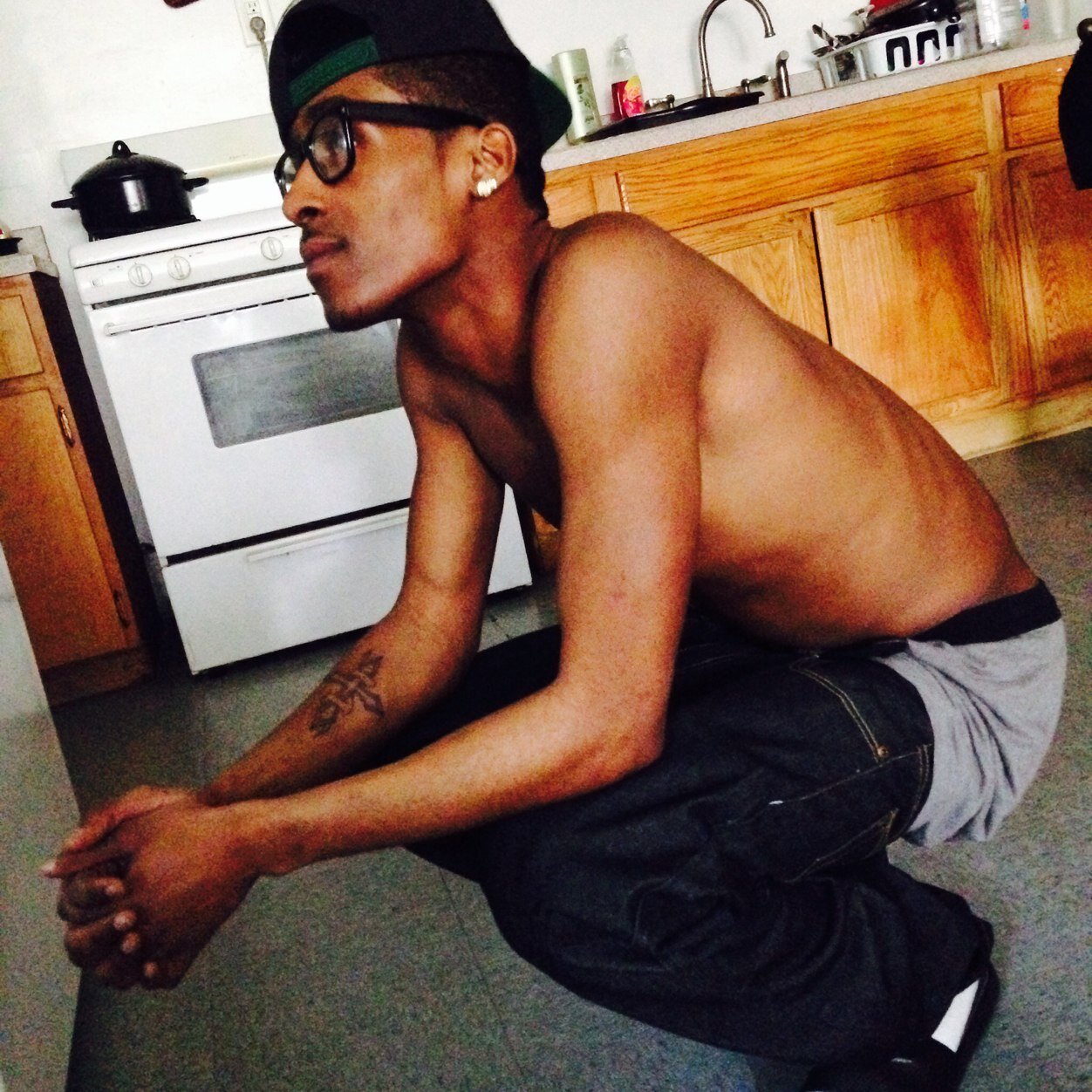Erie, PA $$$ . 814