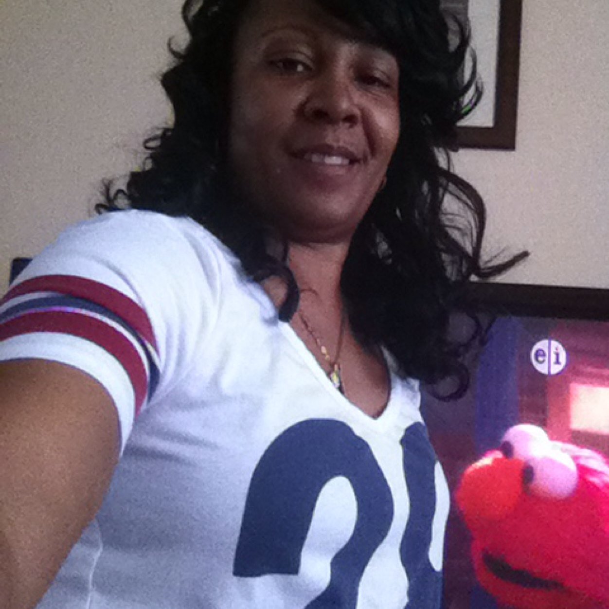 Single Mother of 5 never married and I'm enjoying life without the DRAMA....movies,plays,dinner,etc
