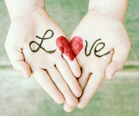 LowAgainst's profile picture. 