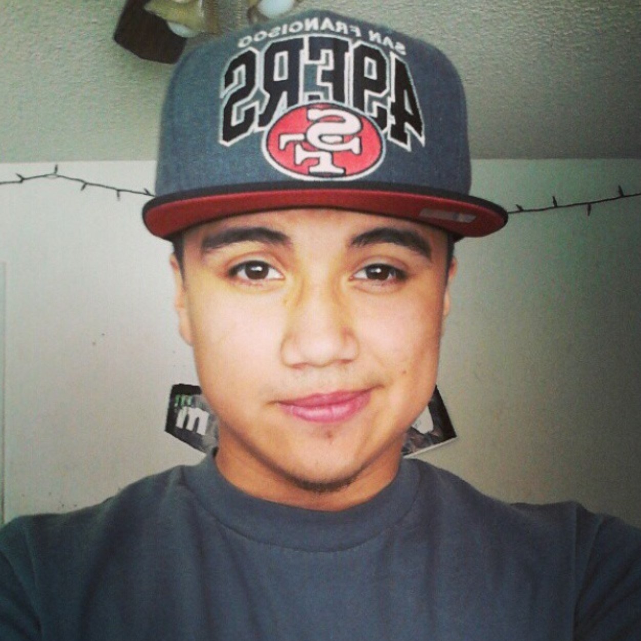 therealfryguy_'s profile picture. new twitter ~