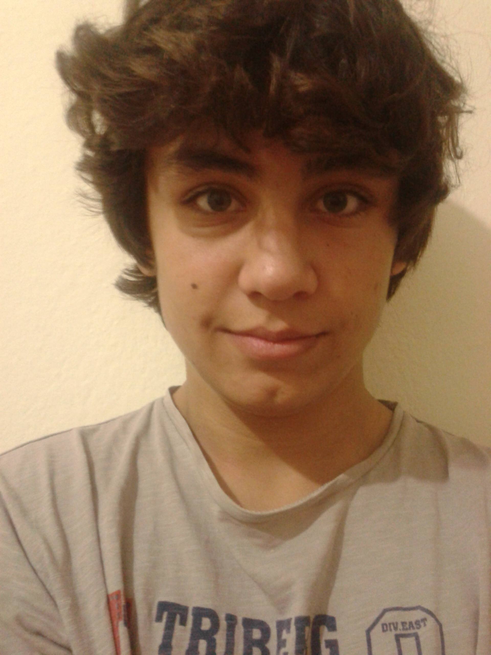 cumartesi_98's profile picture. 