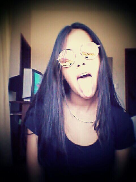 solagosp's profile picture. iría al fin del mundo sólo con vos!