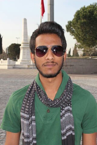 faizy_h's profile picture. Don't try hard to know me. Biggest complication