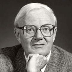 innovationhero's profile picture. RIP Alan Turing