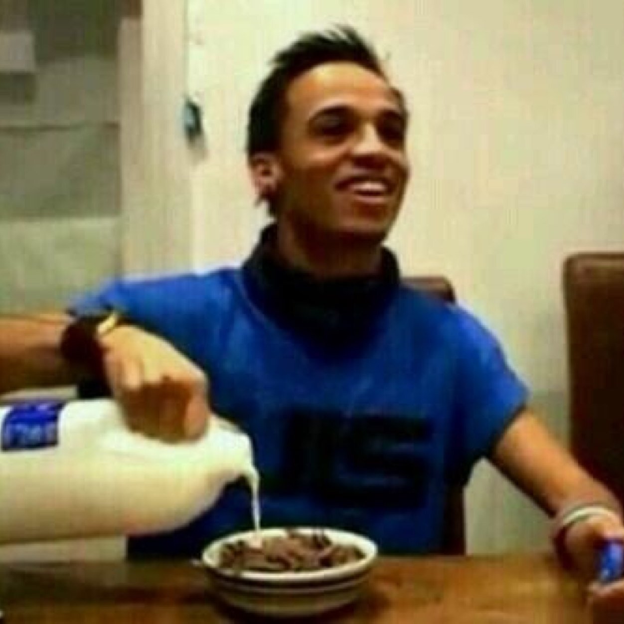 been loving JLS since 2008, here forever, i love that boy in blue