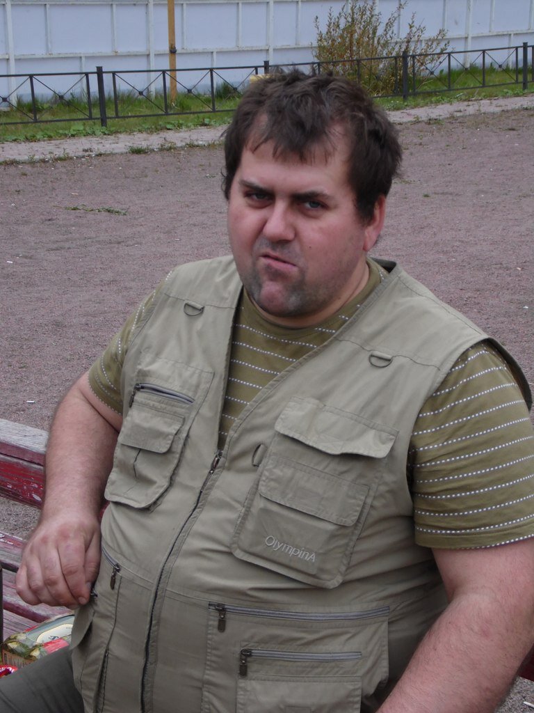 безработице страдаю дома у телевизора сижу ?
