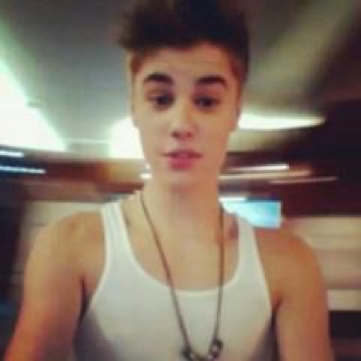 Whe i say justin you say biba