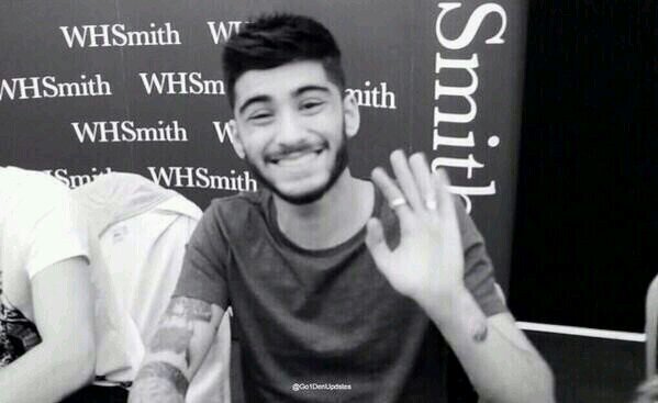 Can you please follow @niallftjmo and not this acc? :)