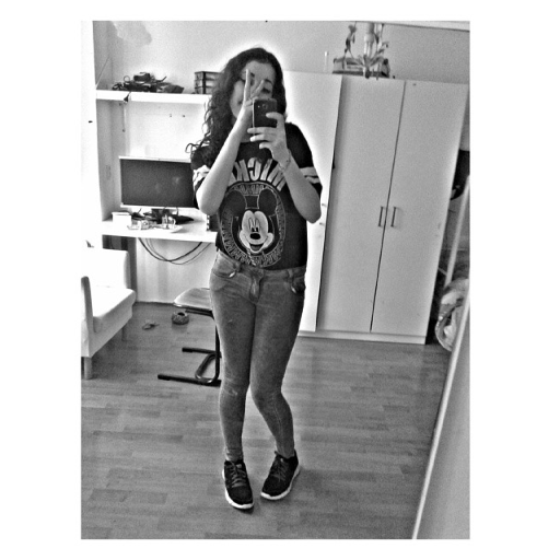 fxckadk_'s profile picture. Ik doe ho's before bro's // ig: lmtlss_