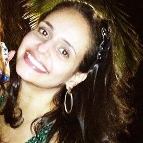 Filha, Irmã, Tia, Madrinha, Amiga, Colega, Empresária (aScenda), Gerente de Mídia (AMP) Publicitária, Professora, Mestranda, Barragarcense-MT, Flamenguista.