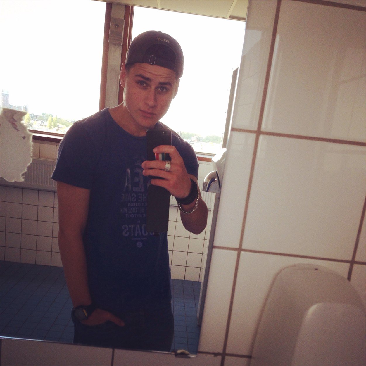 Timvdlaanx's profile picture. 