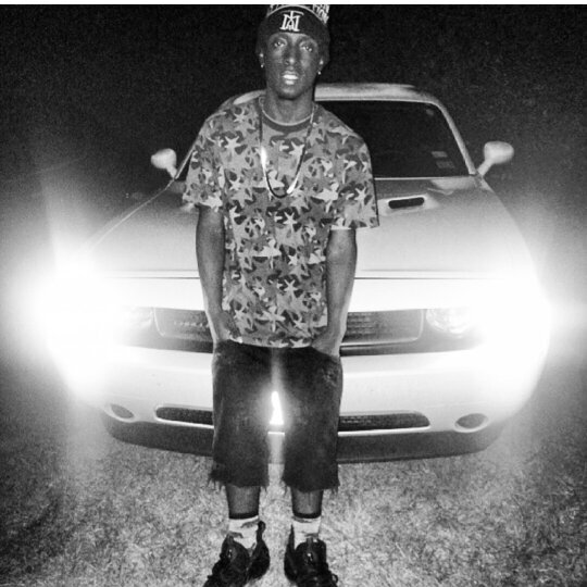 collegeboy  / party rocker  / fav MC  #  Humble is the key to success #
