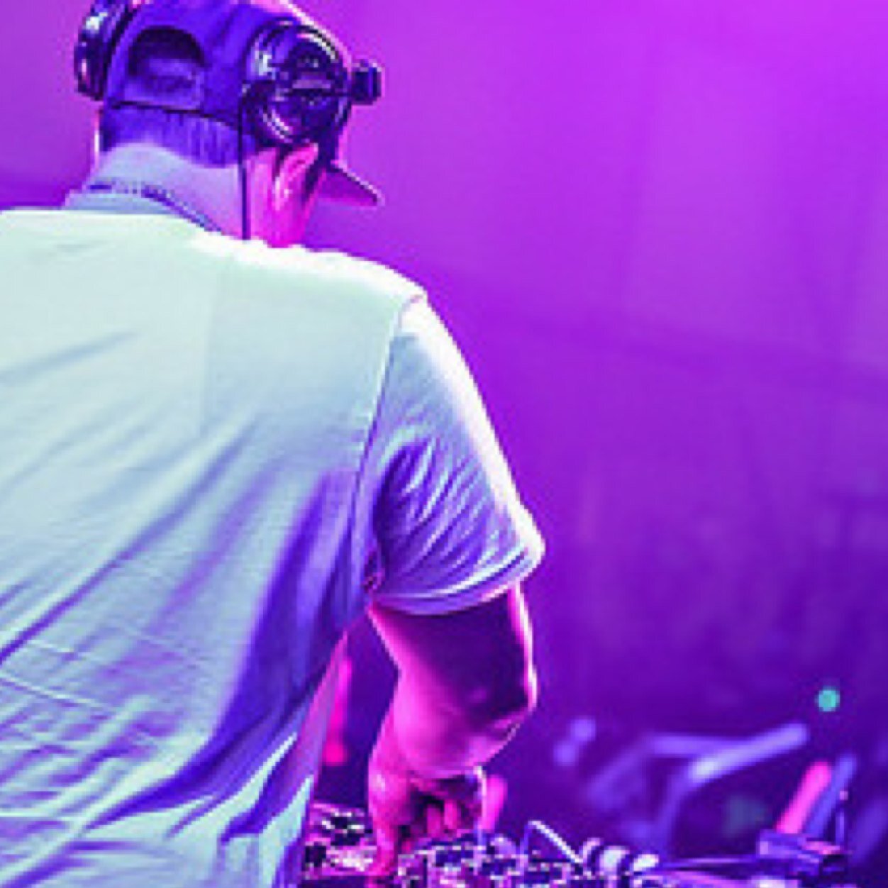 Calise91's profile picture. music is the answer #Forzanapolisempre