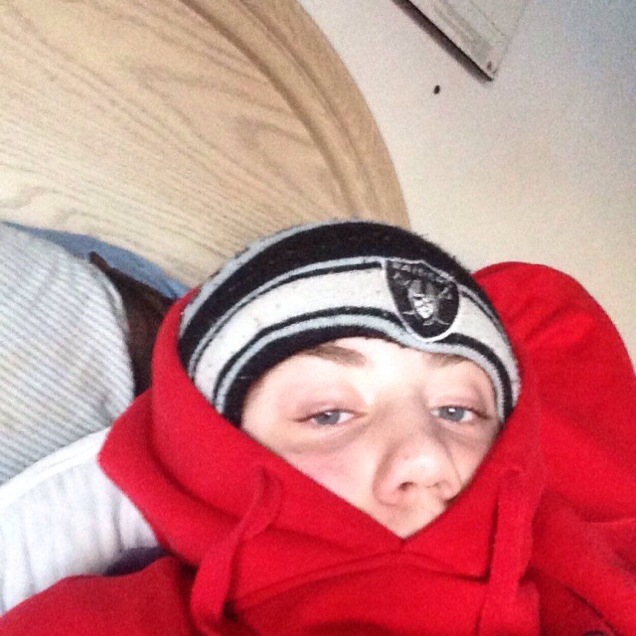 Ryan_2916's profile picture. Text me 416-389-9044. This is my new twitter i forgot my email and password.