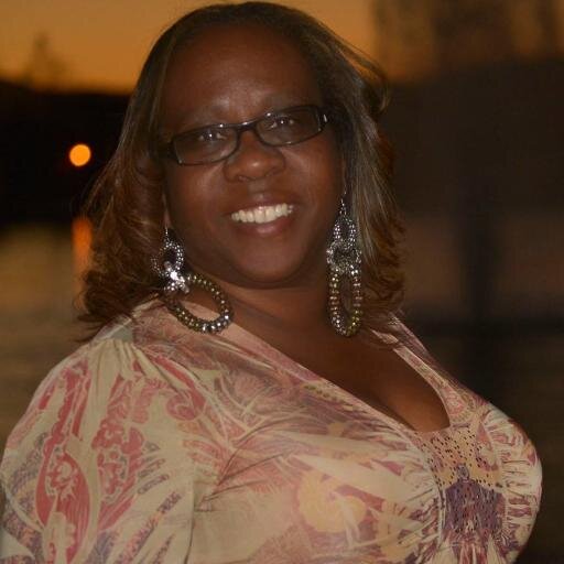 Certified Social Media Manager | Consultant for #SmallBusiness & #Entrepreneurs. |All Things Digital Marketing. Book me for a Social Site Quick Audit