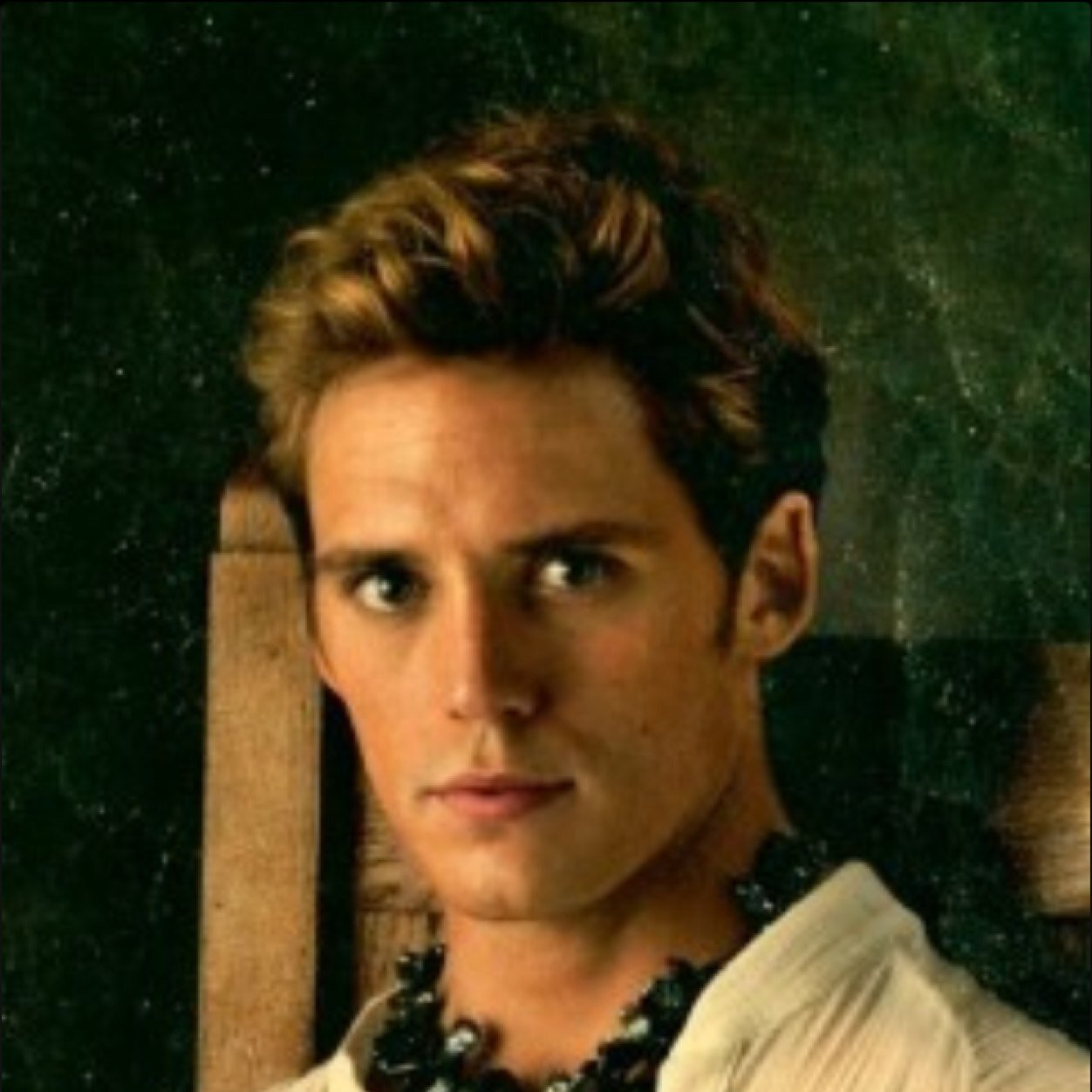 I am Sam formally known as Finnick in the Hunger Games i am flirt who isnt one thing you need to know is i am bi but like guys more